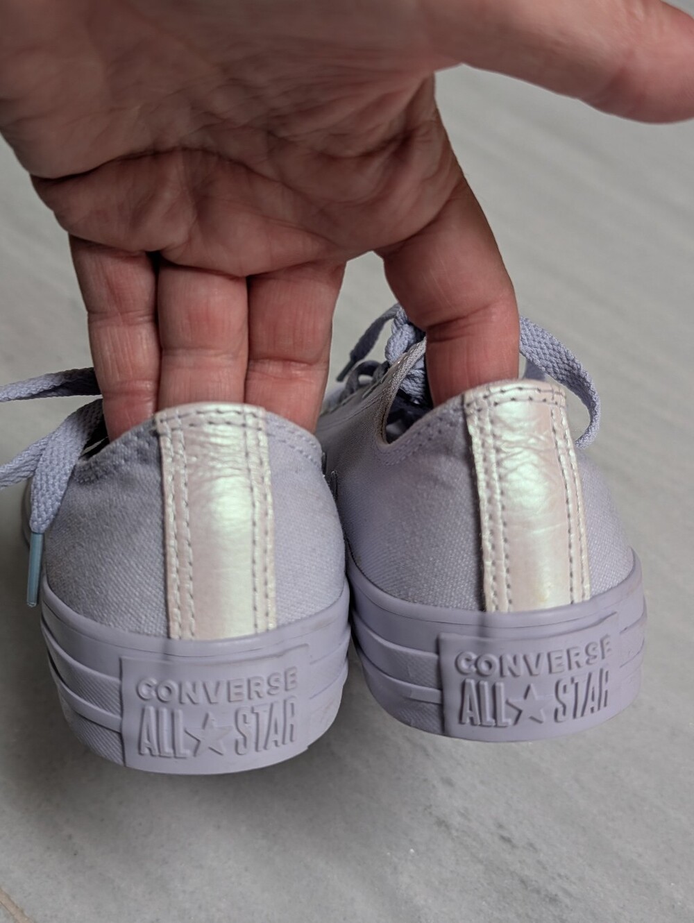 CONVERSE lavender canvas sneakers 6 - Picture 7 of 9